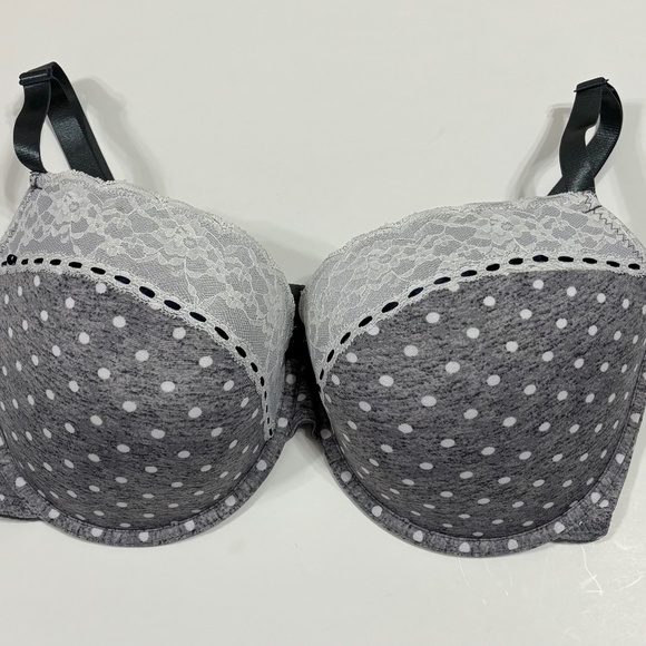 Women’s Body Embrace Lace Accent Bra Size 40DD - Picture 1 of 5